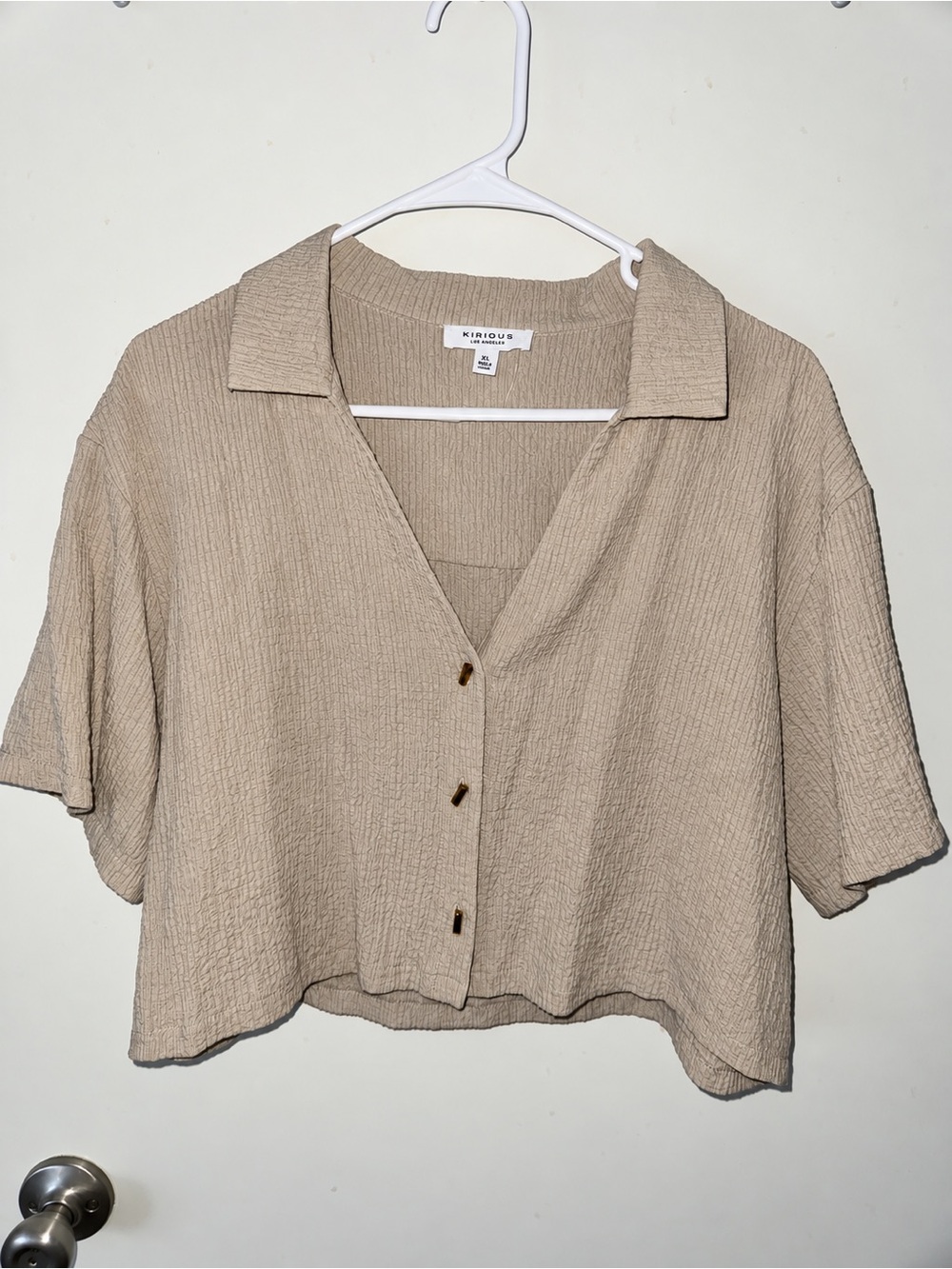 Beige Cropped Button-Front Short Sleeve Shirt